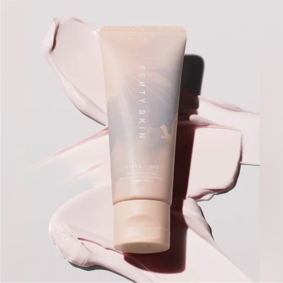 Fenty Skin Hydra Vizor Broad Spectrum Mineral SPF 15 Sunscreen Hand Cream NIB - Picture 2 of 6